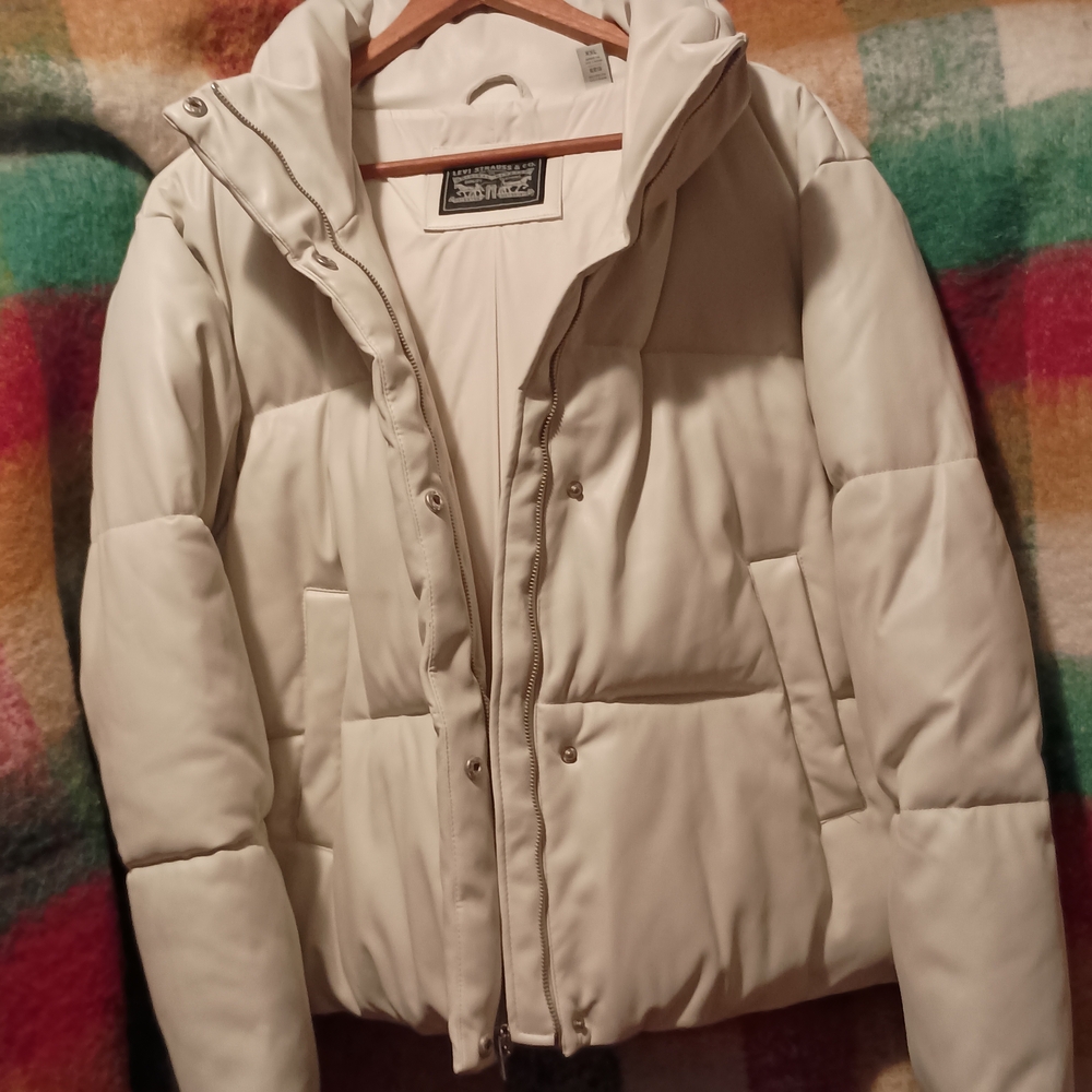 Levi's Off-White Women's Fauz Fur Puffer Jacket Size 2xl